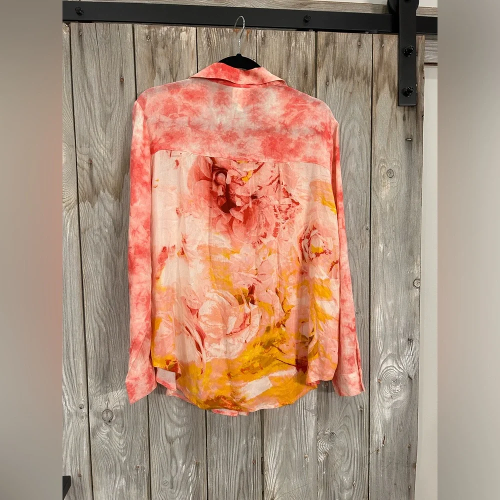 Figueroa & Flower Womens long sleeve roll tab sleeve button up blouse, size L - Picture 2 of 5